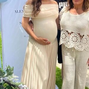 Elegant Cream Off-Shoulder Maxi Dress
